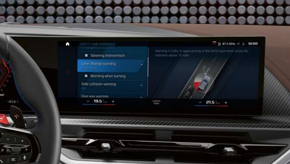  Wyświetlacz BMW i oświetlenie ambientowege M. 